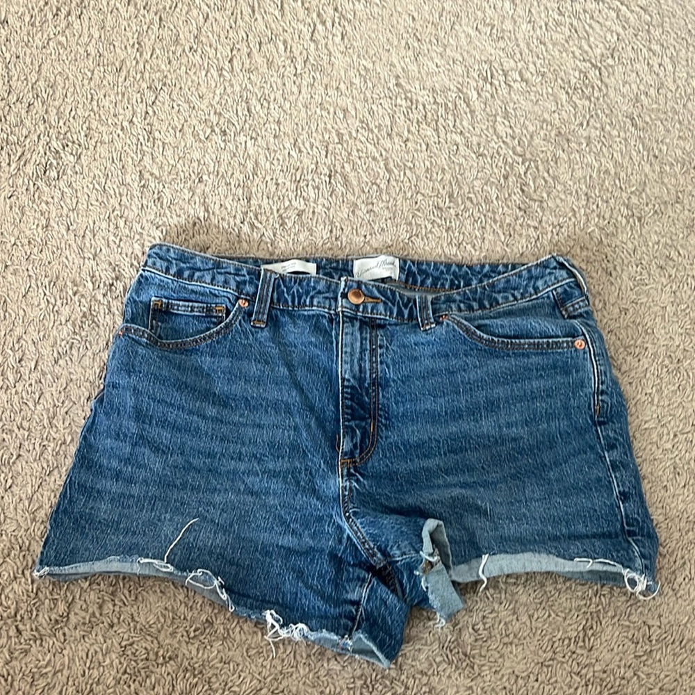 Universal Thread vintage midi Jean shorts